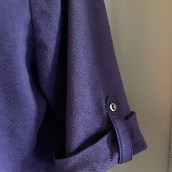 Buttoned down top - Picture 3 of 5